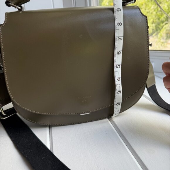 Tiger of Sweden - 100% Leather Olive Saddle Bag - Excellent Condition! - Picture 5 of 5